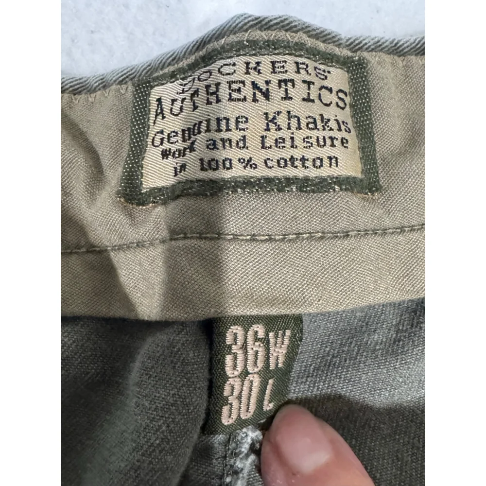 Men's Dockers olive Green Authentics Khakis Waist 36 inseam 30 flat front